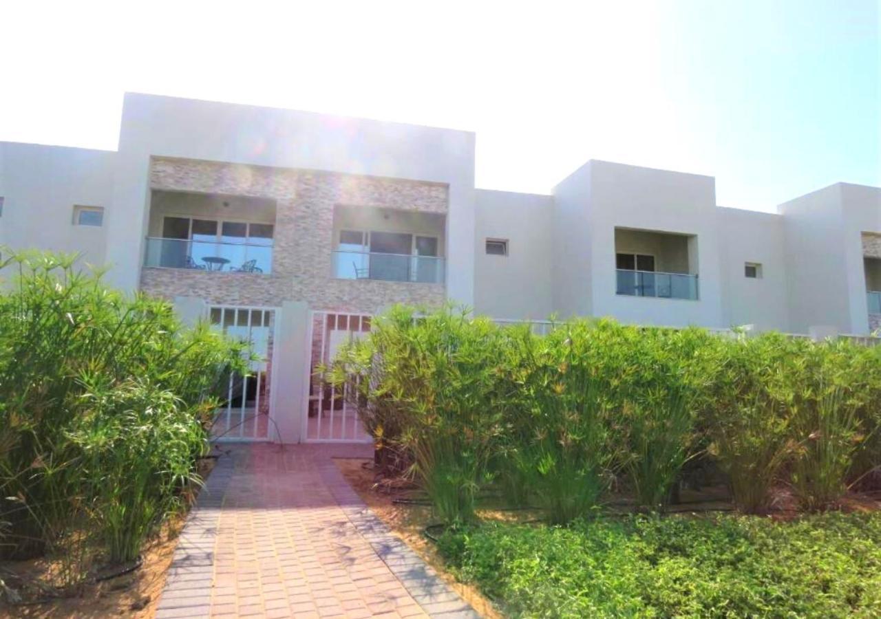 Holiday Home 3 Bedroom Seaview Ras al-Khaimah Eksteriør bilde