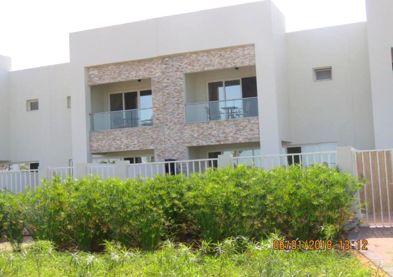 Holiday Home 3 Bedroom Seaview Ras al-Khaimah Eksteriør bilde