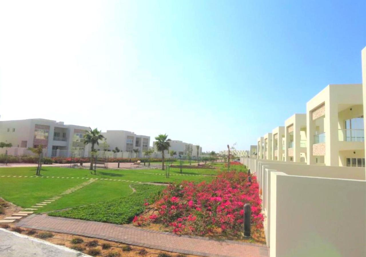 Holiday Home 3 Bedroom Seaview Ras al-Khaimah Eksteriør bilde