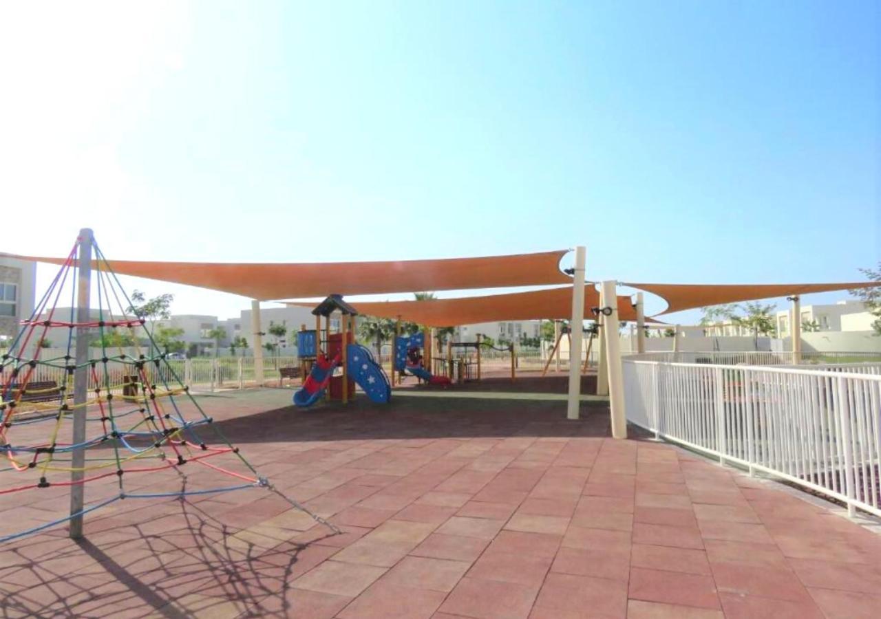 Holiday Home 3 Bedroom Seaview Ras al-Khaimah Eksteriør bilde